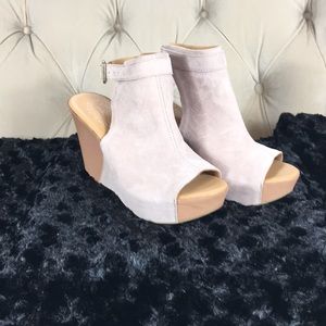Wedge suede sandals